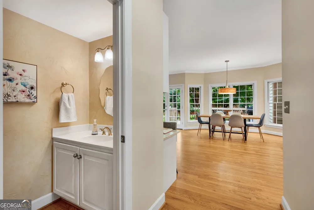 505 Middleton PL Roswell, GA 30075