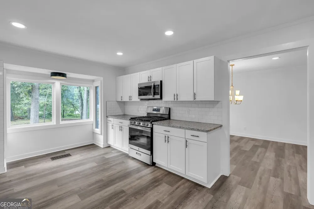 2541 Poplar ST Snellville, GA 30078