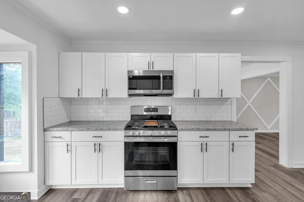2541 Poplar ST Snellville, GA 30078