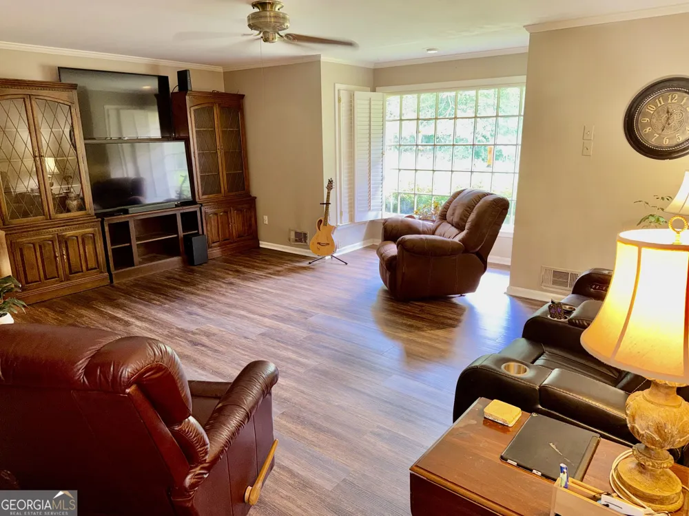 1336 Calhoun Falls HWY Elberton, GA 30635