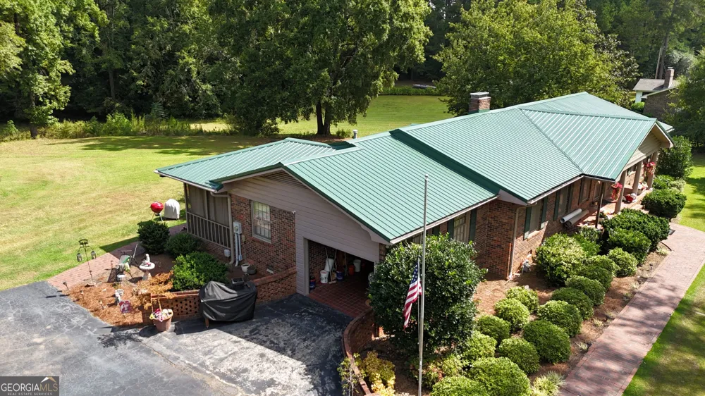 1336 Calhoun Falls HWY Elberton, GA 30635