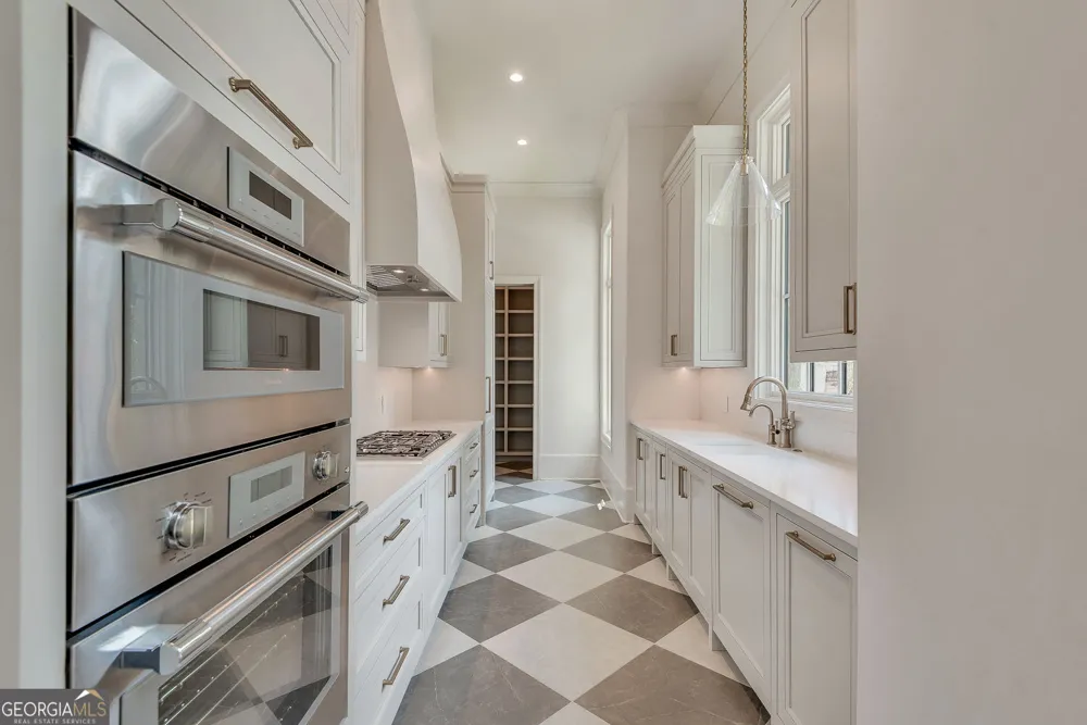130 Bridge WAY Alpharetta, GA 30005