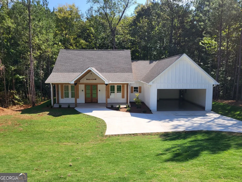 6491 13th CT SW Lanett, AL 36863