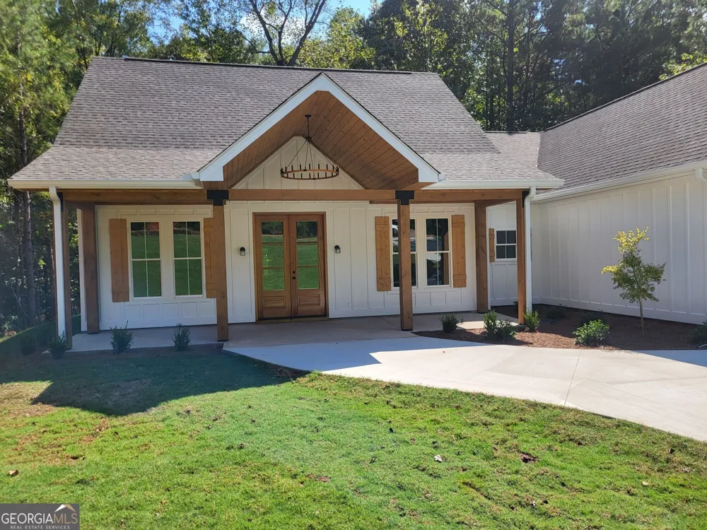 6491 13th CT SW Lanett, AL 36863