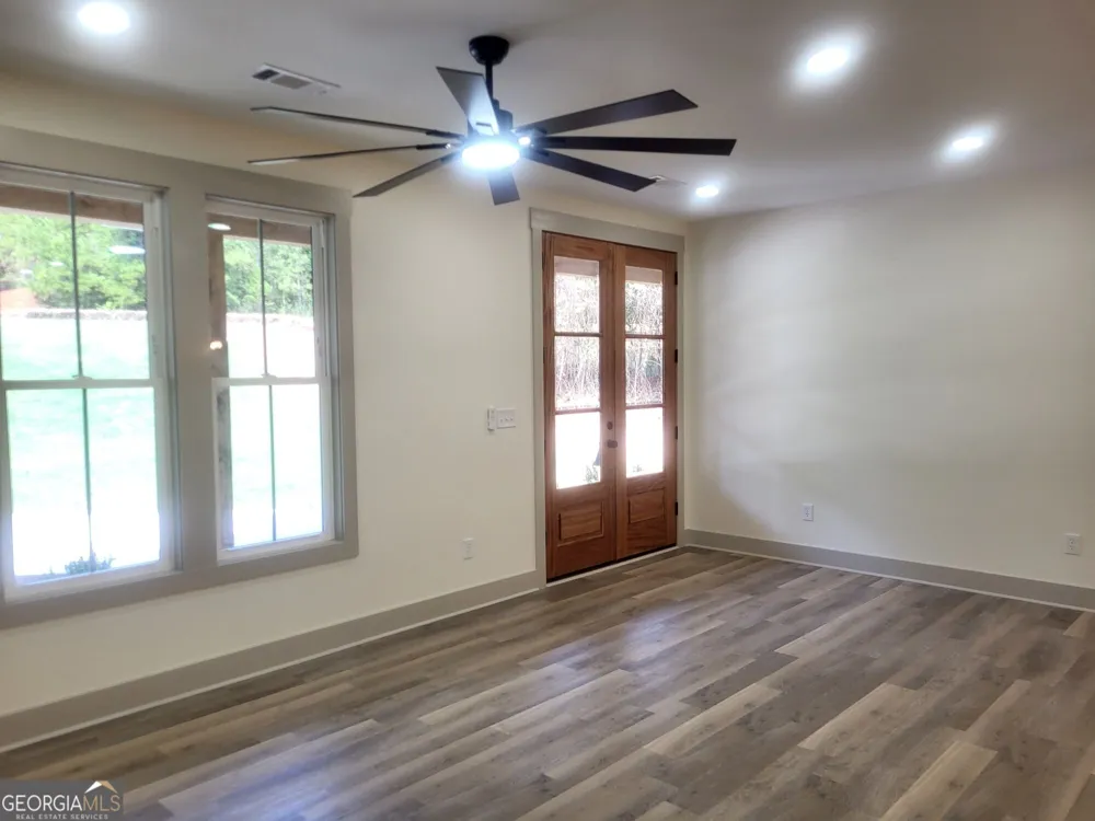6491 13th CT SW Lanett, AL 36863
