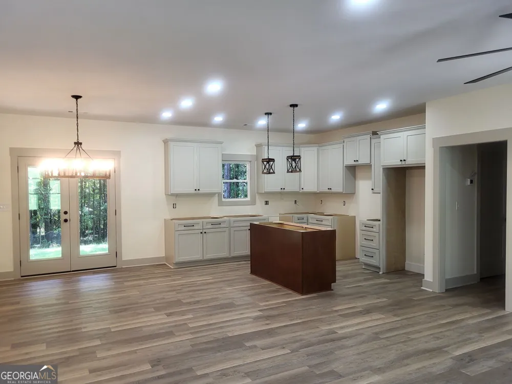 6491 13th CT SW Lanett, AL 36863