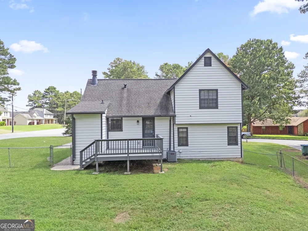 9386 Woodknoll LN Jonesboro, GA 30238