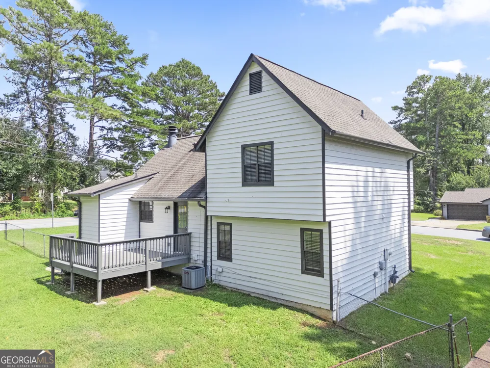 9386 Woodknoll LN Jonesboro, GA 30238
