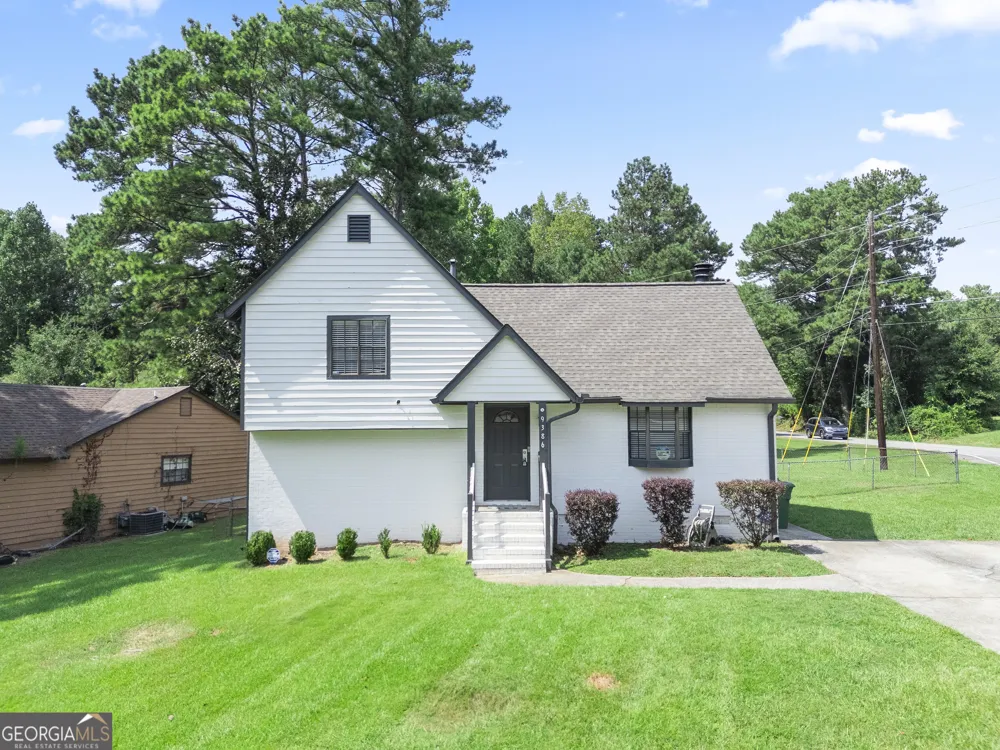 9386 Woodknoll LN Jonesboro, GA 30238