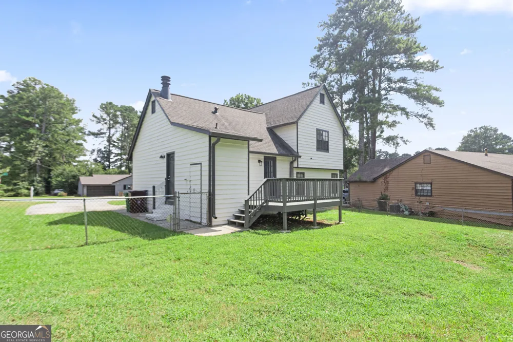 9386 Woodknoll LN Jonesboro, GA 30238