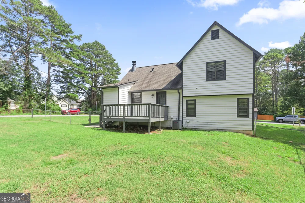 9386 Woodknoll LN Jonesboro, GA 30238