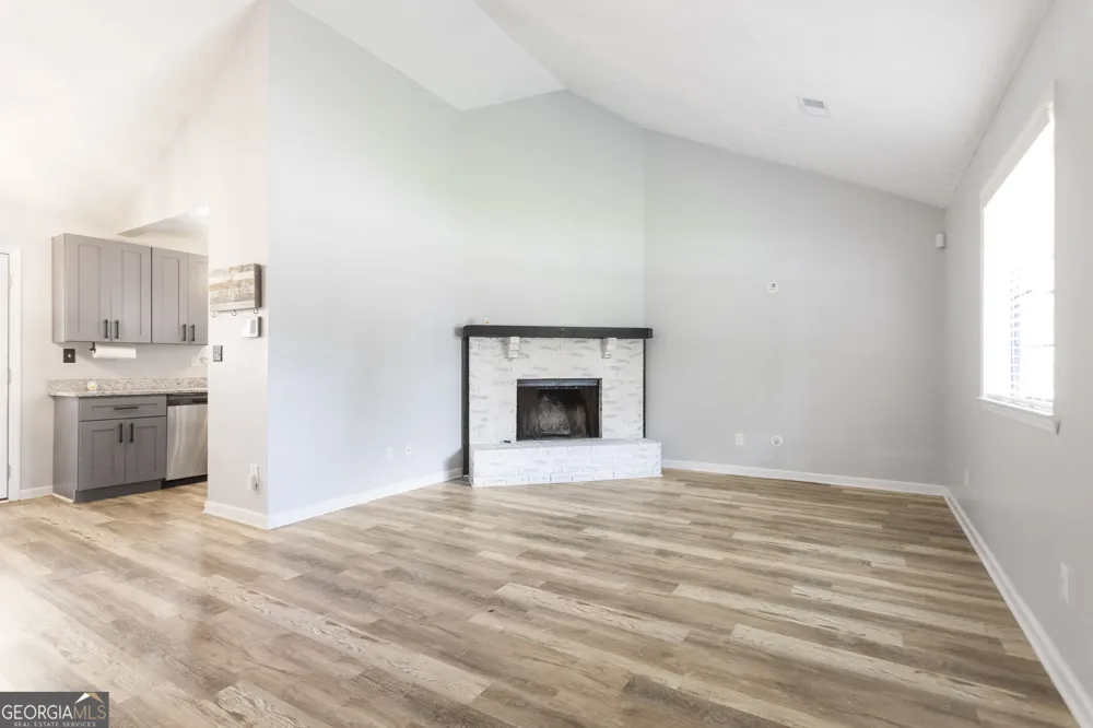 9386 Woodknoll LN Jonesboro, GA 30238