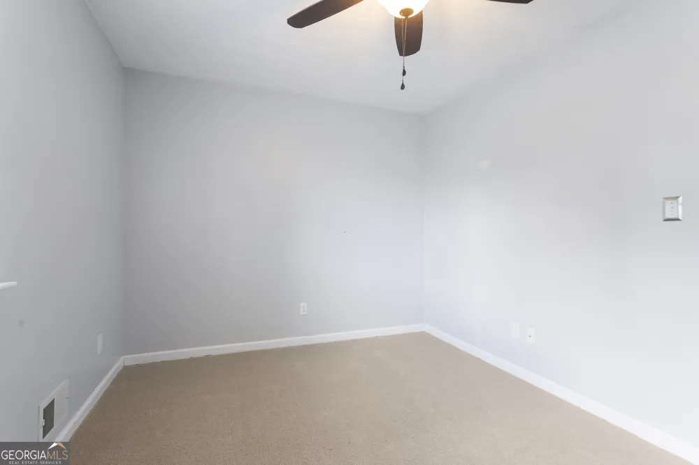 9386 Woodknoll LN Jonesboro, GA 30238