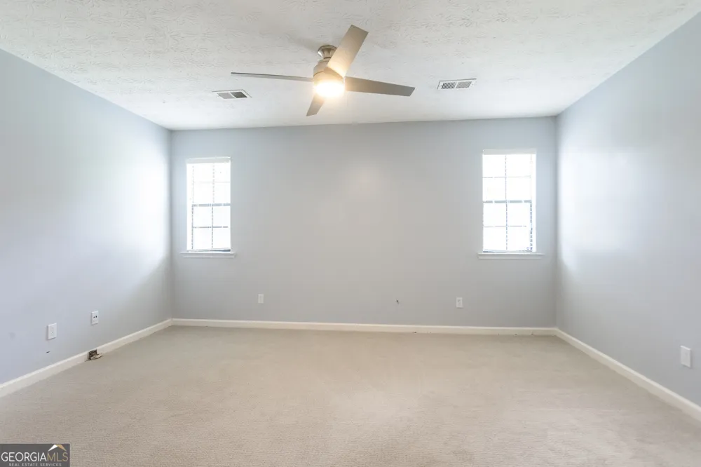 9386 Woodknoll LN Jonesboro, GA 30238