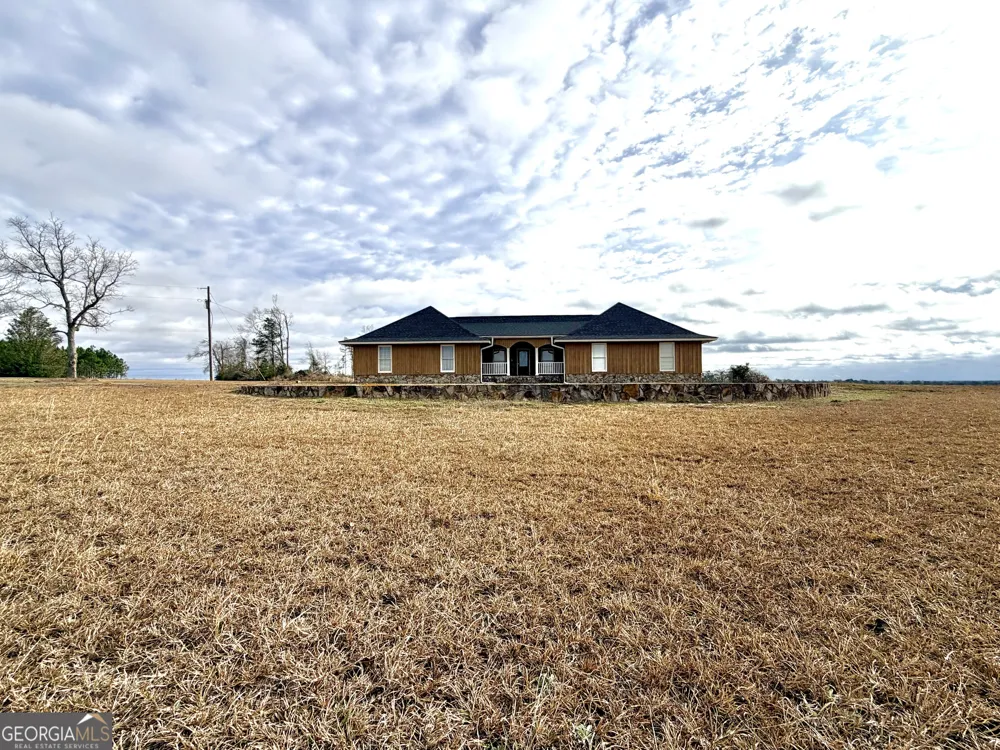 2166 Ga Highway 199 Mount Vernon, GA 30445
