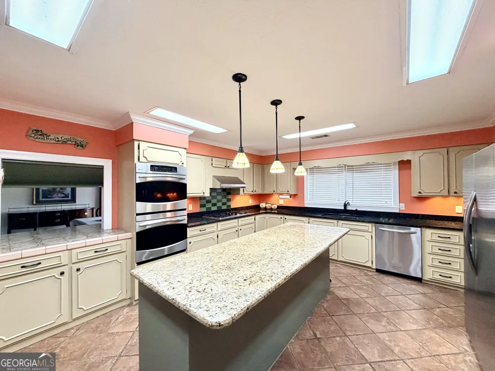 2166 Ga Highway 199 Mount Vernon, GA 30445