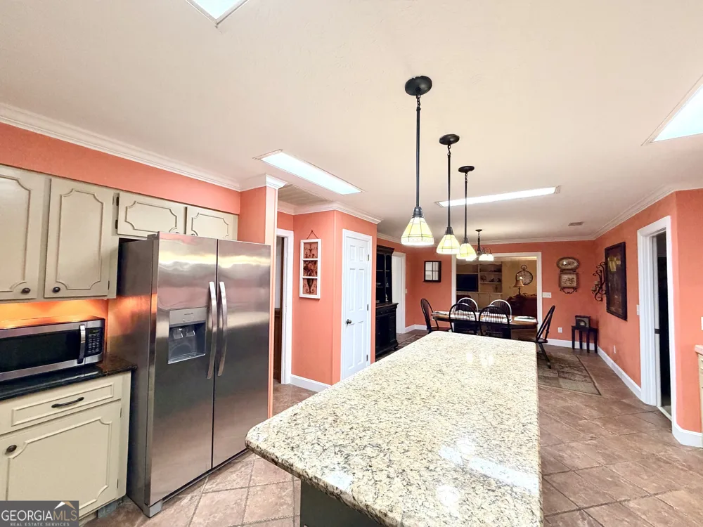 2166 Ga Highway 199 Mount Vernon, GA 30445