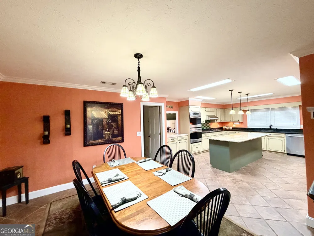 2166 Ga Highway 199 Mount Vernon, GA 30445