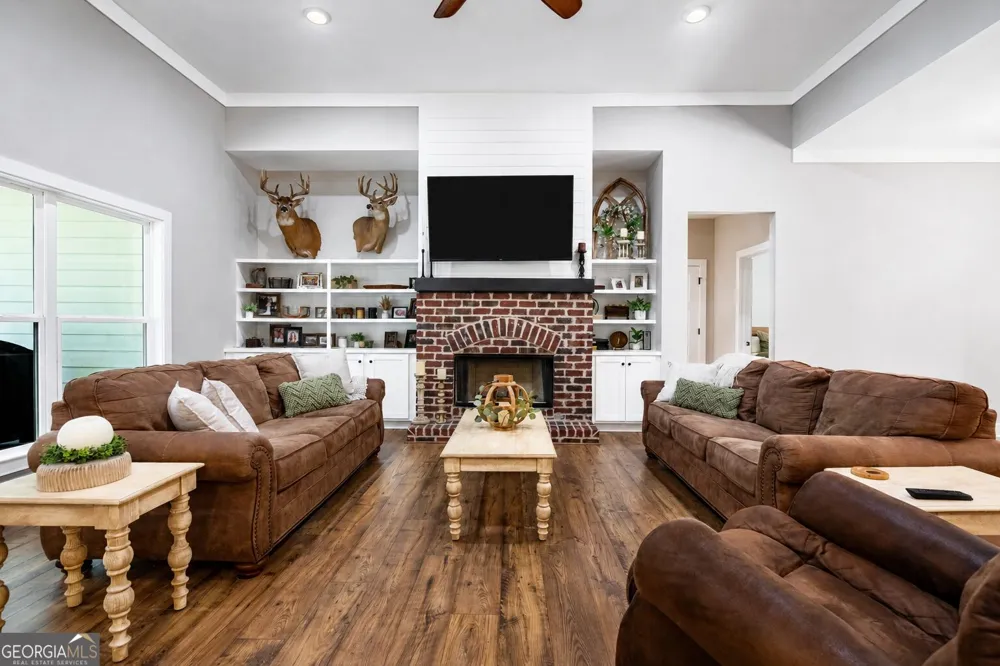 16 Stratford WAY Kingston, GA 30145