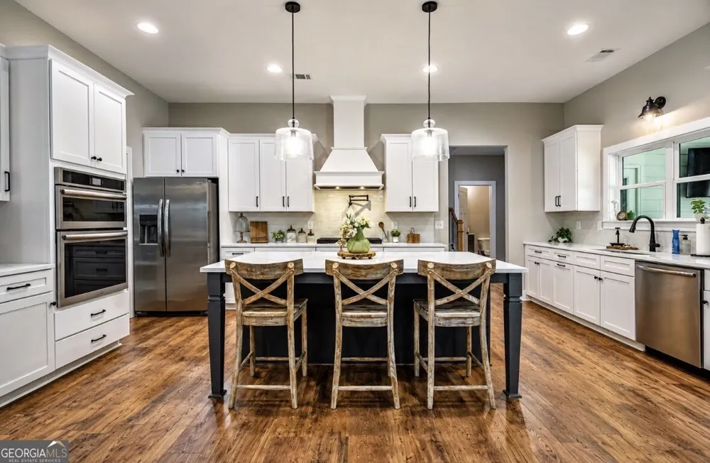 16 Stratford WAY Kingston, GA 30145