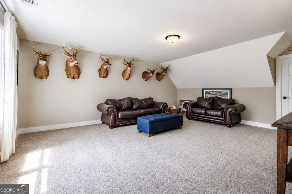 16 Stratford WAY Kingston, GA 30145