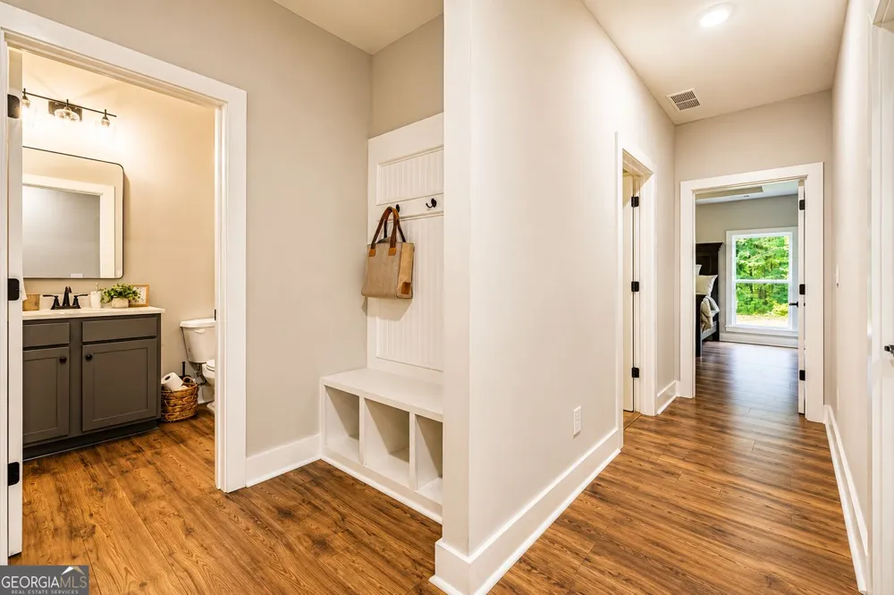 16 Stratford WAY Kingston, GA 30145