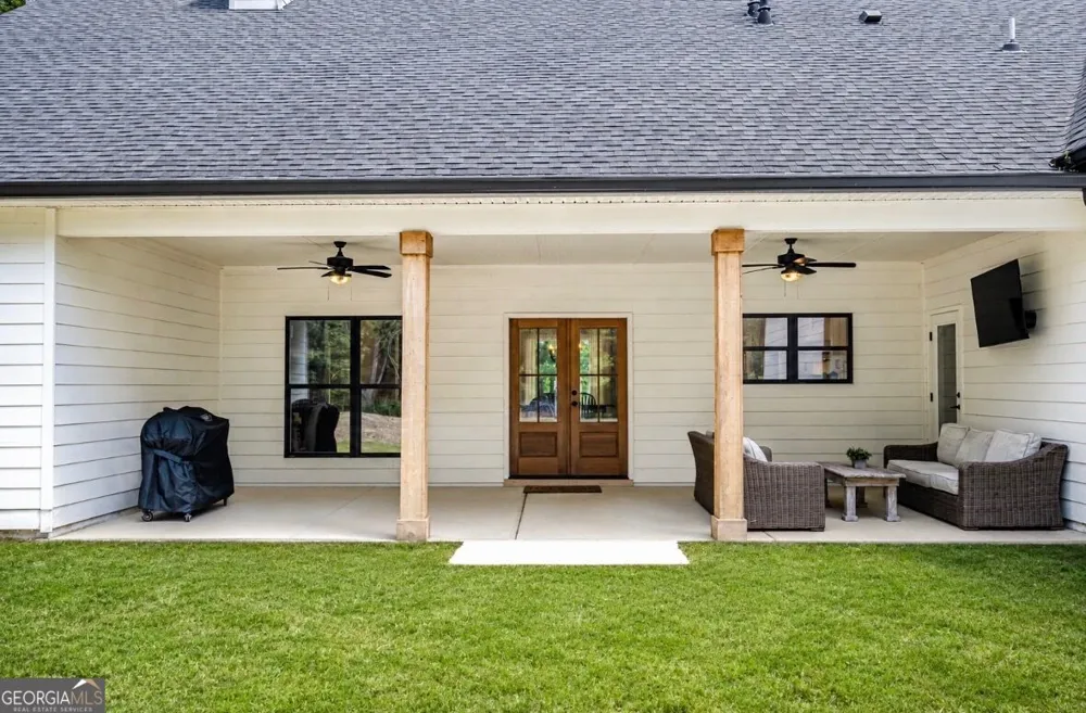 16 Stratford WAY Kingston, GA 30145