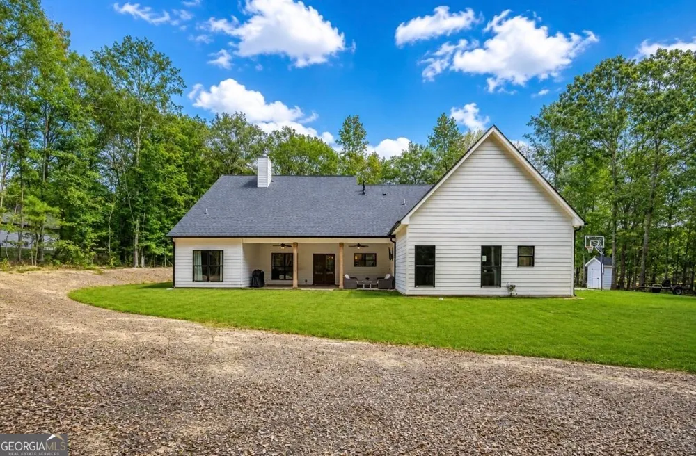 16 Stratford WAY Kingston, GA 30145