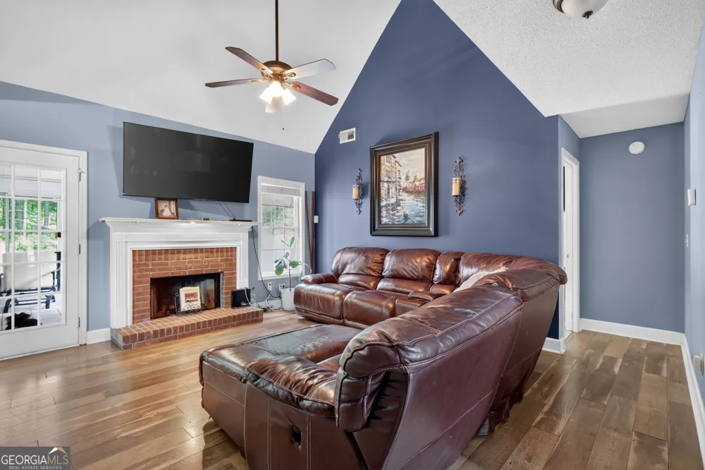 4009 Saint George WALK SW Powder Springs, GA 30127