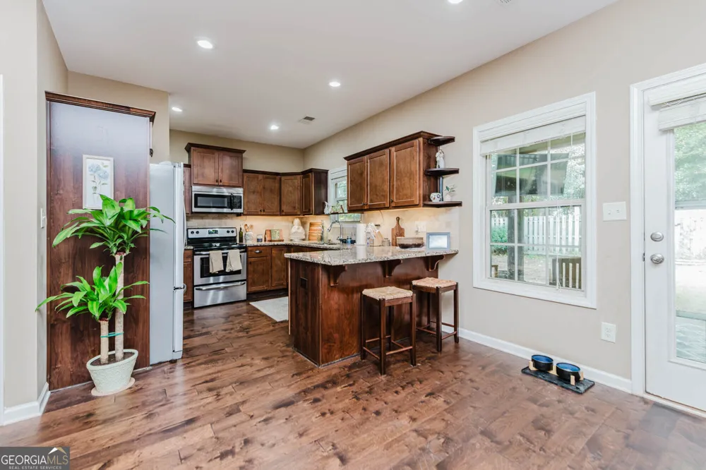 211 Wild Azalea DR Perry, GA 31069