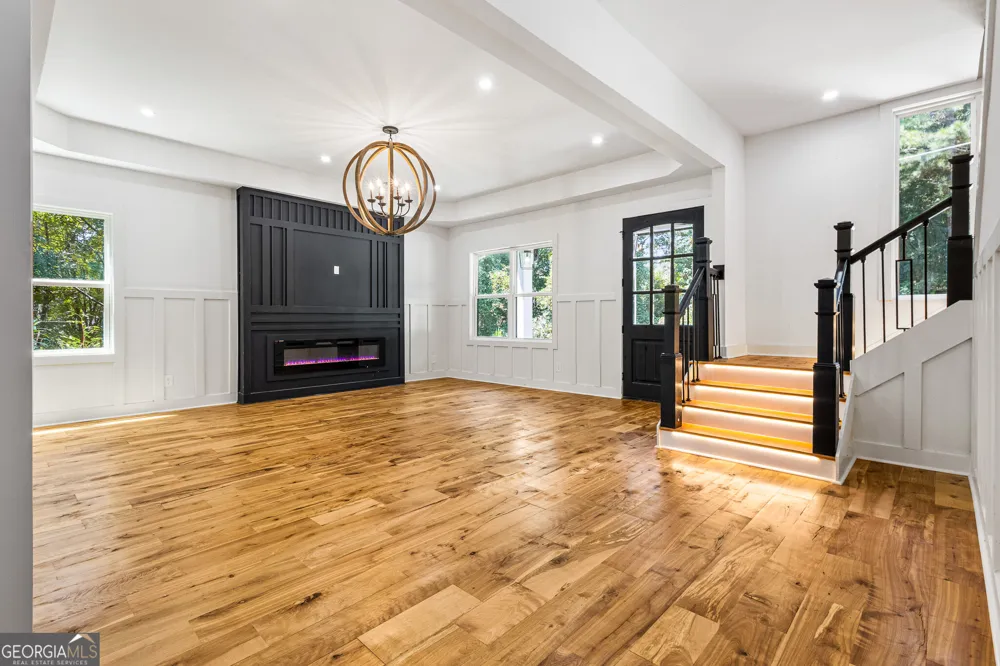 6465 Yacht Club RD Flowery Branch, GA 30542