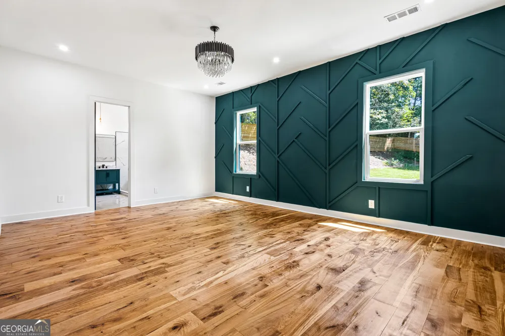 6465 Yacht Club RD Flowery Branch, GA 30542