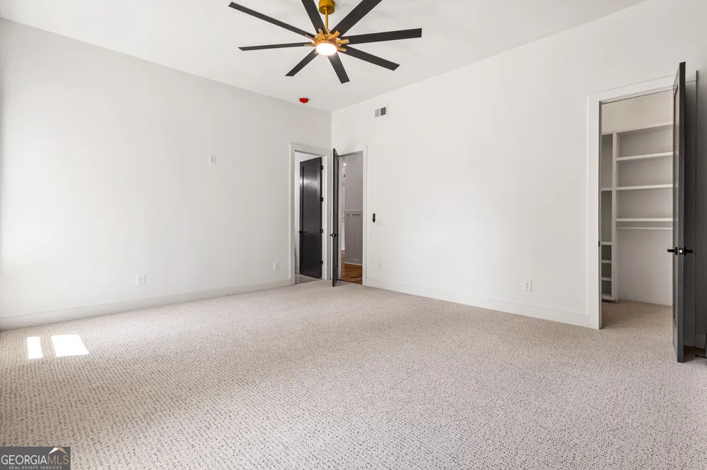 6465 Yacht Club RD Flowery Branch, GA 30542