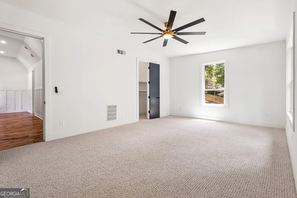 6465 Yacht Club RD Flowery Branch, GA 30542