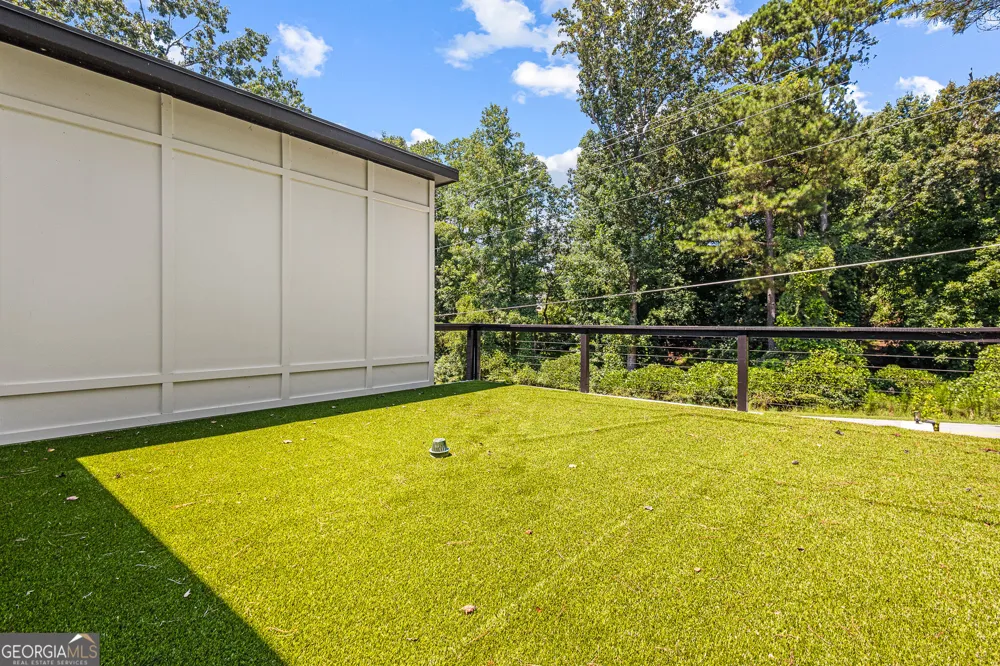 6465 Yacht Club RD Flowery Branch, GA 30542
