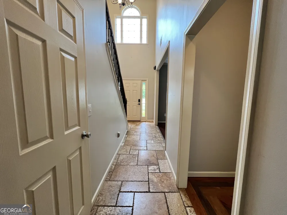 2401 Smoke CT Conyers, GA 30013
