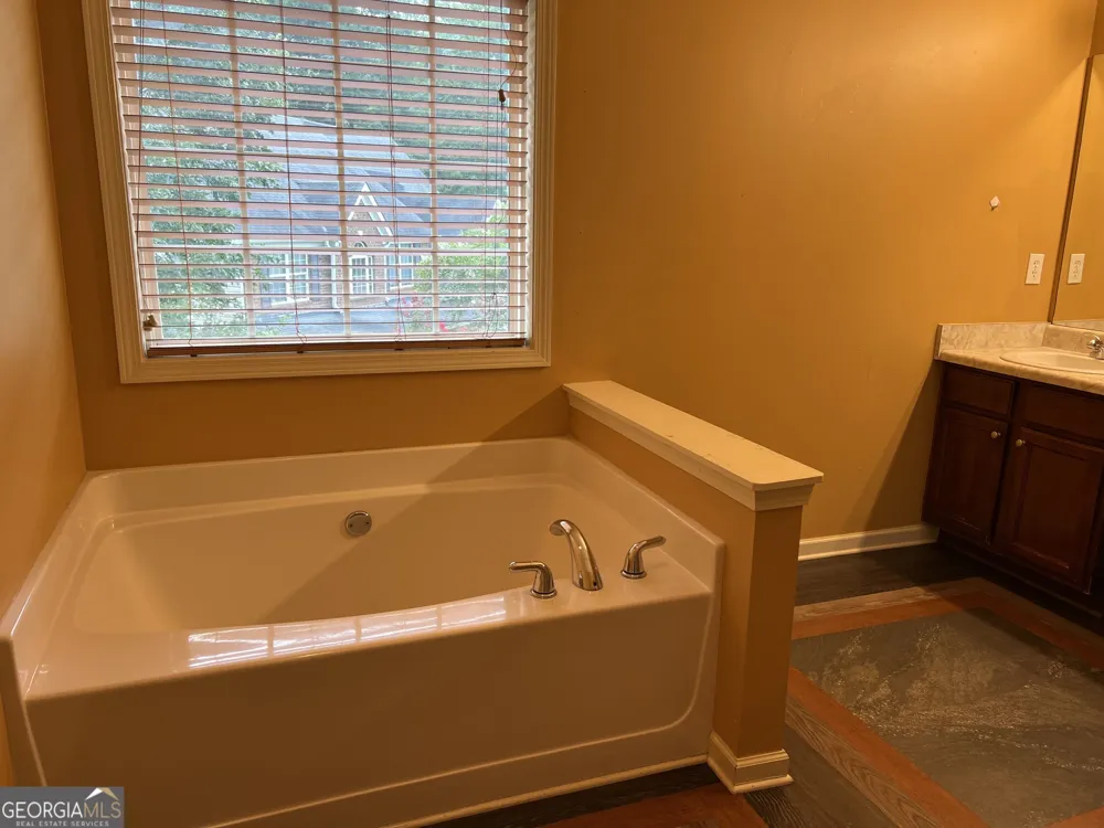 2401 Smoke CT Conyers, GA 30013