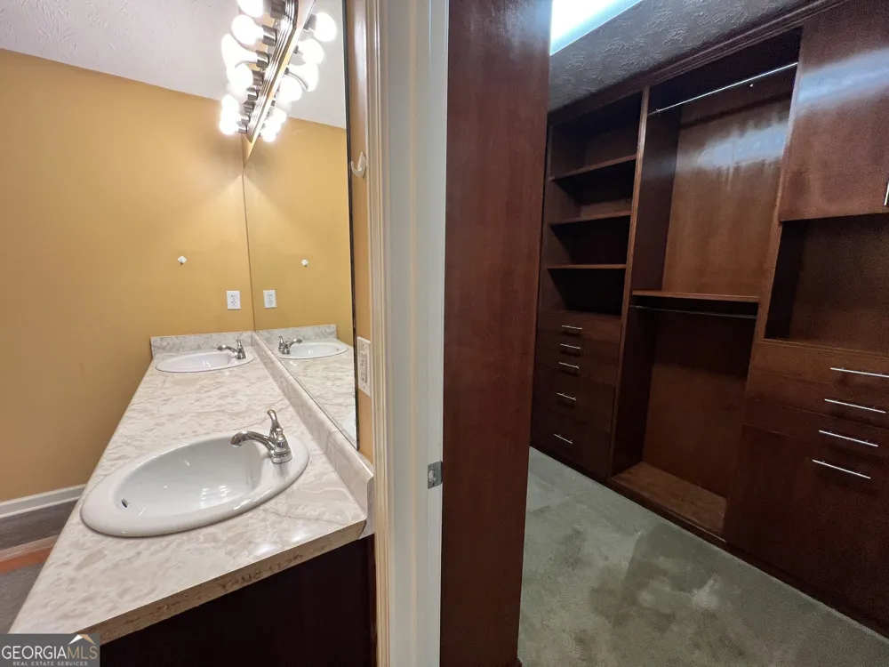 2401 Smoke CT Conyers, GA 30013