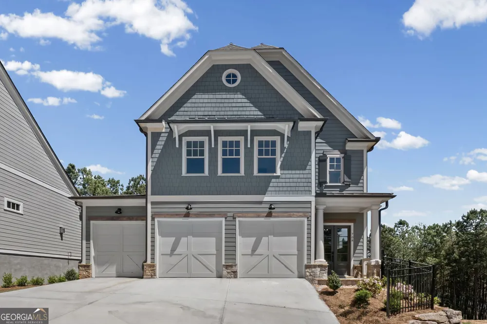 708 Woodlake CT Canton, GA 30114