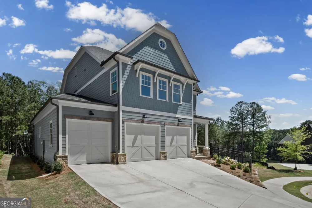 708 Woodlake CT Canton, GA 30114