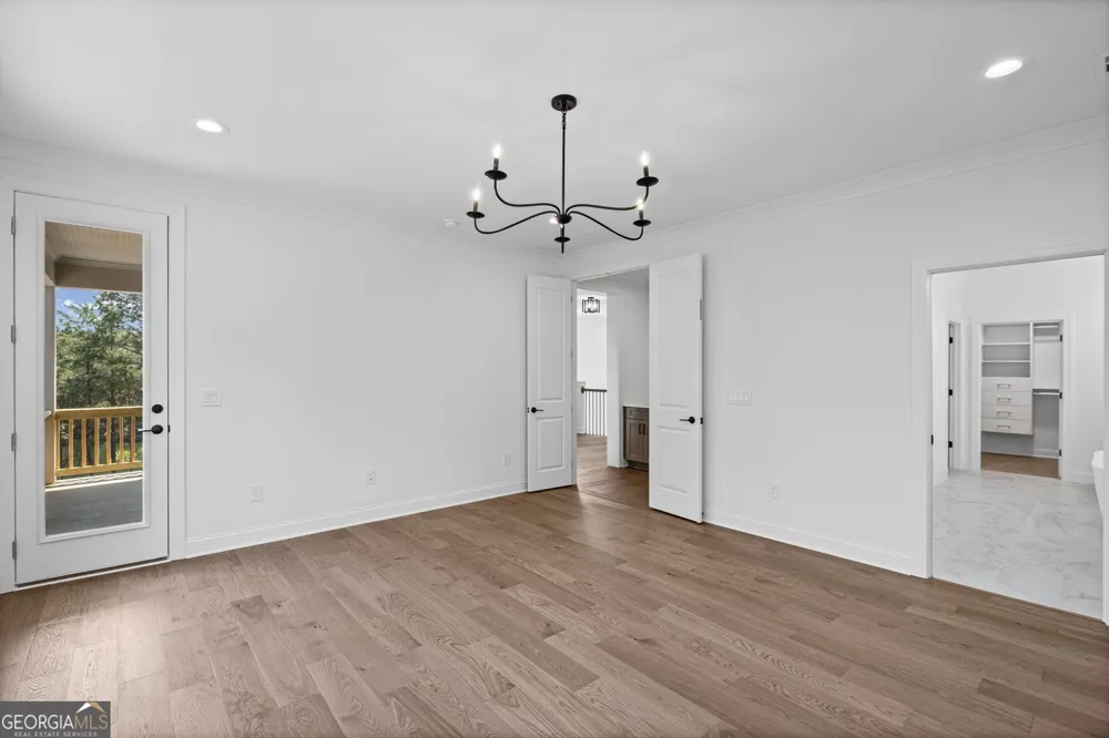 708 Woodlake CT Canton, GA 30114