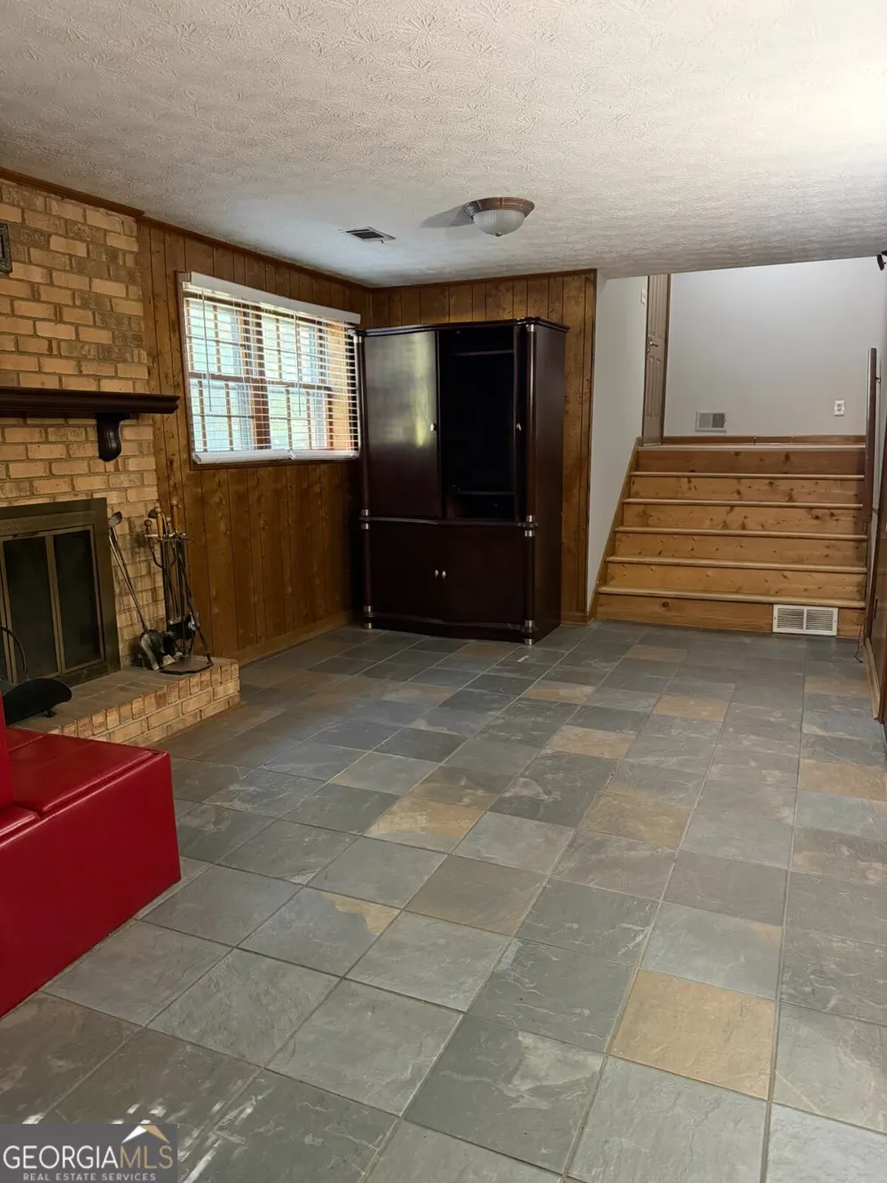8282 Dawn DR Jonesboro, GA 30236