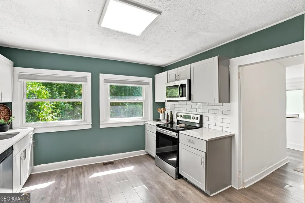 3383 Lawrence ST Scottdale, GA 30079