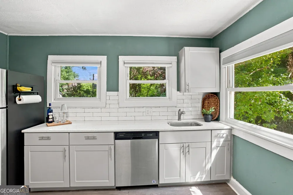 3383 Lawrence ST Scottdale, GA 30079