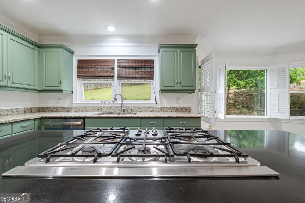 1809 Shelburne RDG Marietta, GA 30068