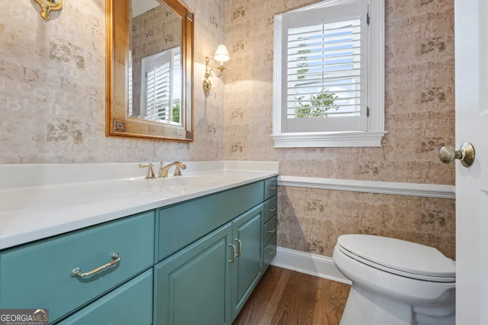 1809 Shelburne RDG Marietta, GA 30068