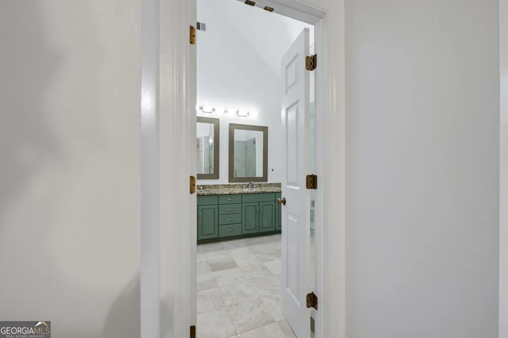 1809 Shelburne RDG Marietta, GA 30068