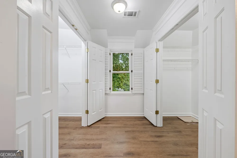 1809 Shelburne RDG Marietta, GA 30068