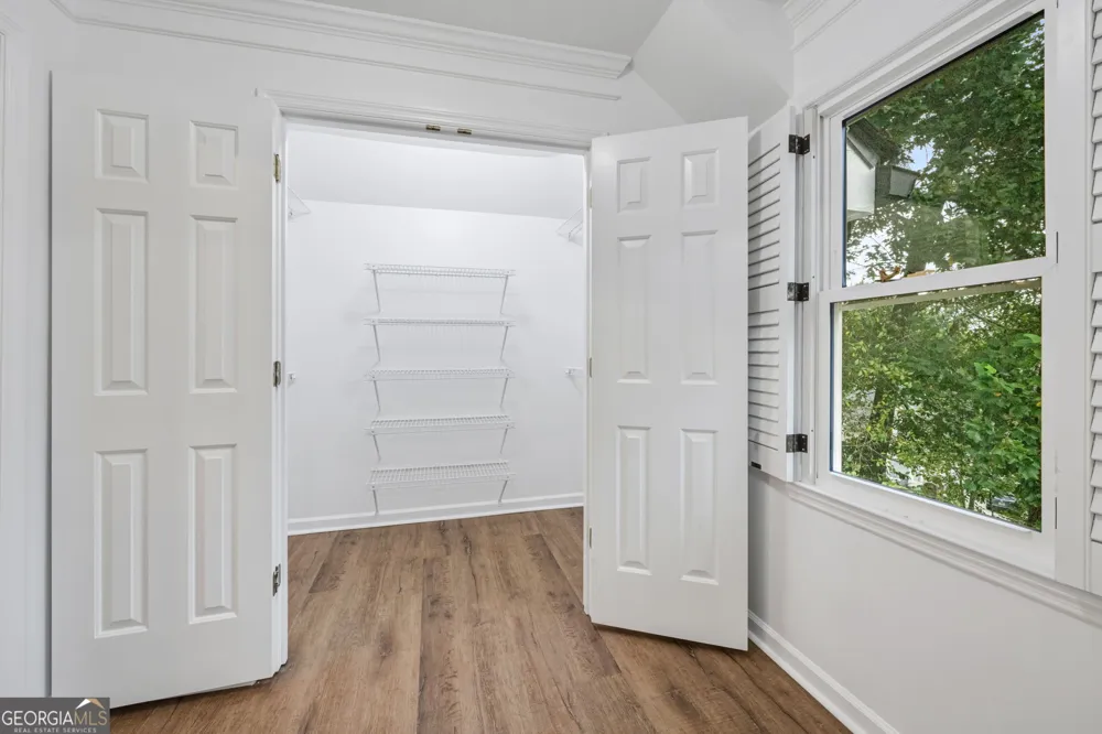 1809 Shelburne RDG Marietta, GA 30068
