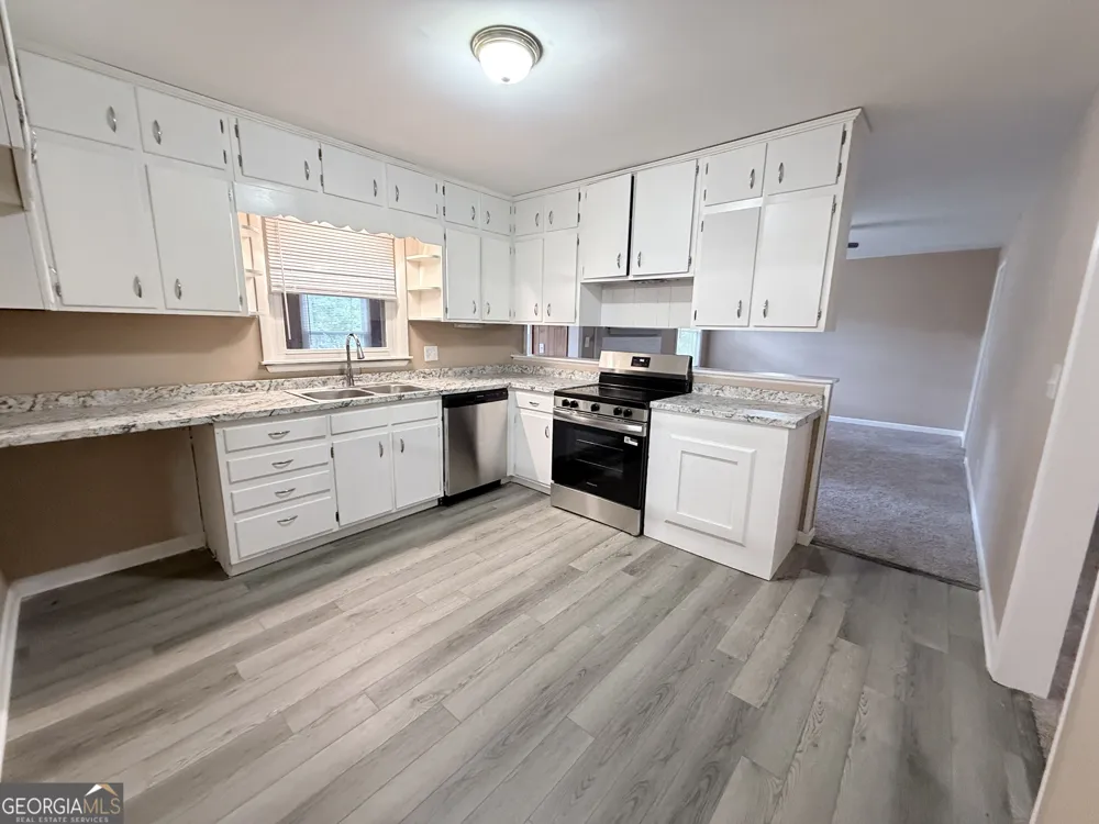 1571 Ebenezer RD SW Conyers, GA 30094